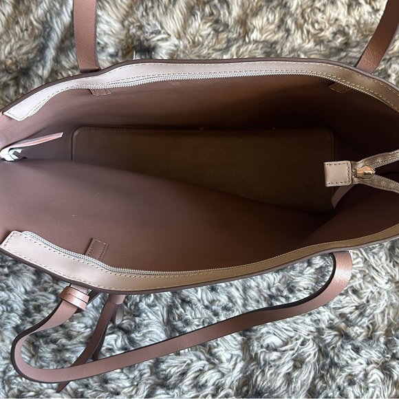 Kate spade tote (OBO) - Picture 3 of 3